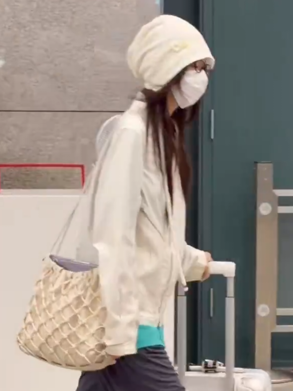 @bloomitzy