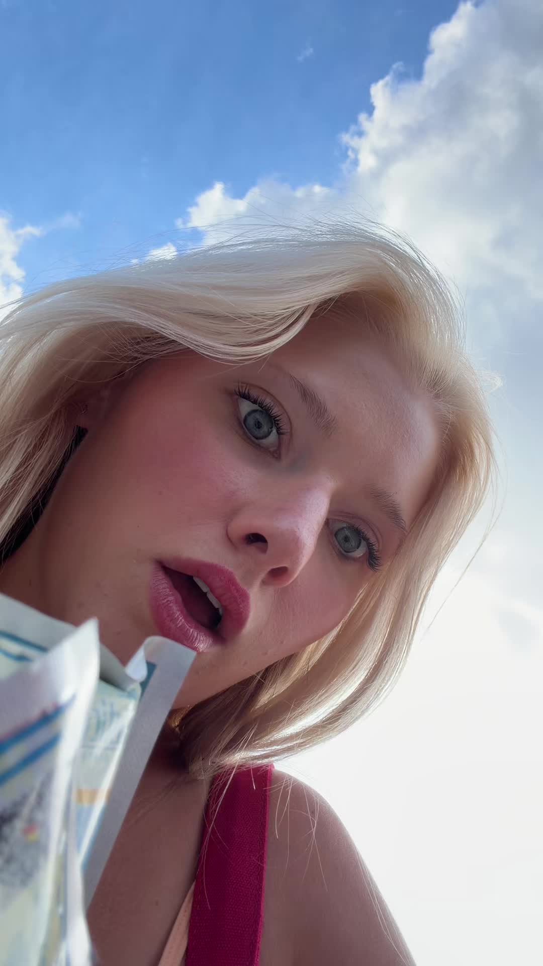 @😝