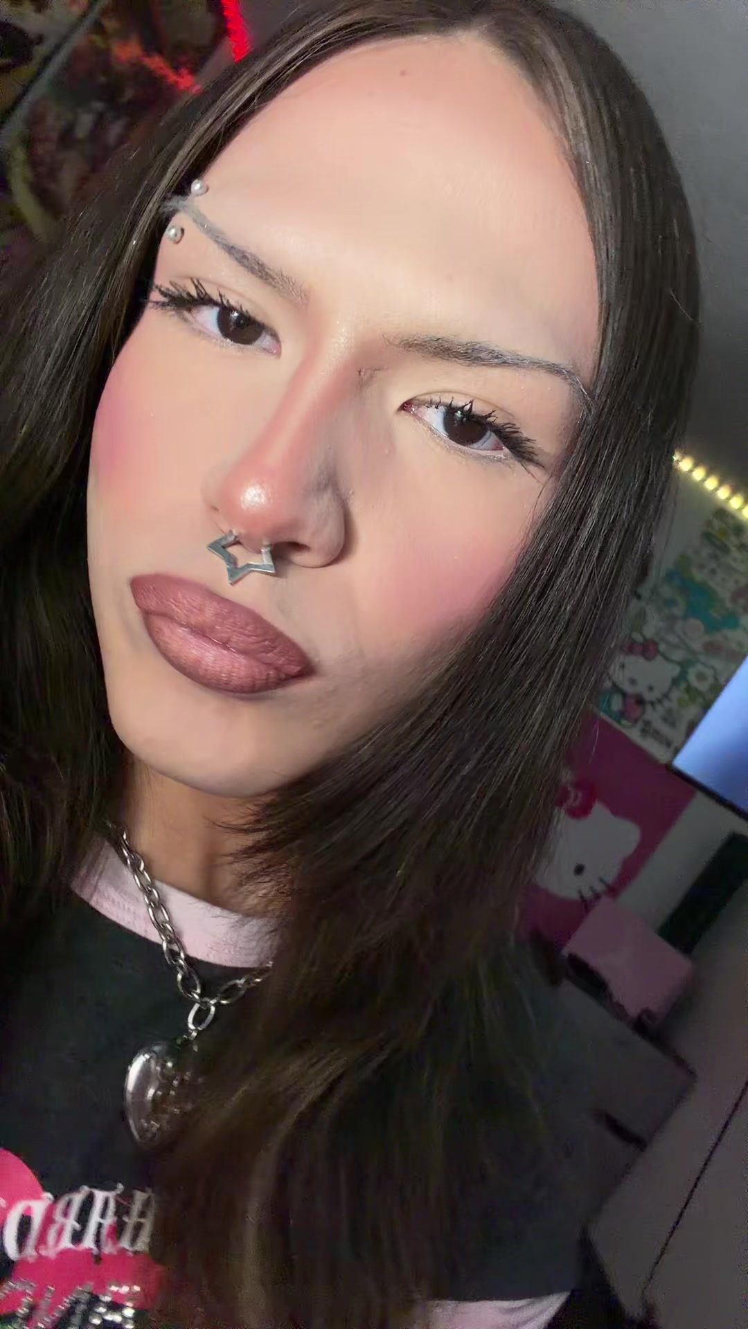 @★★★