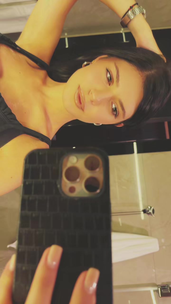 @renata.