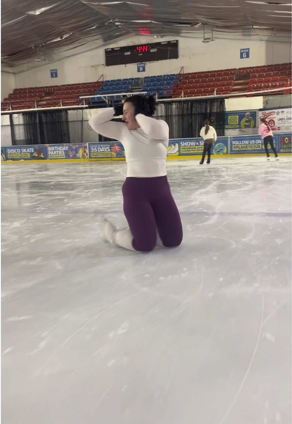 @Sofi&aacute; On Ice