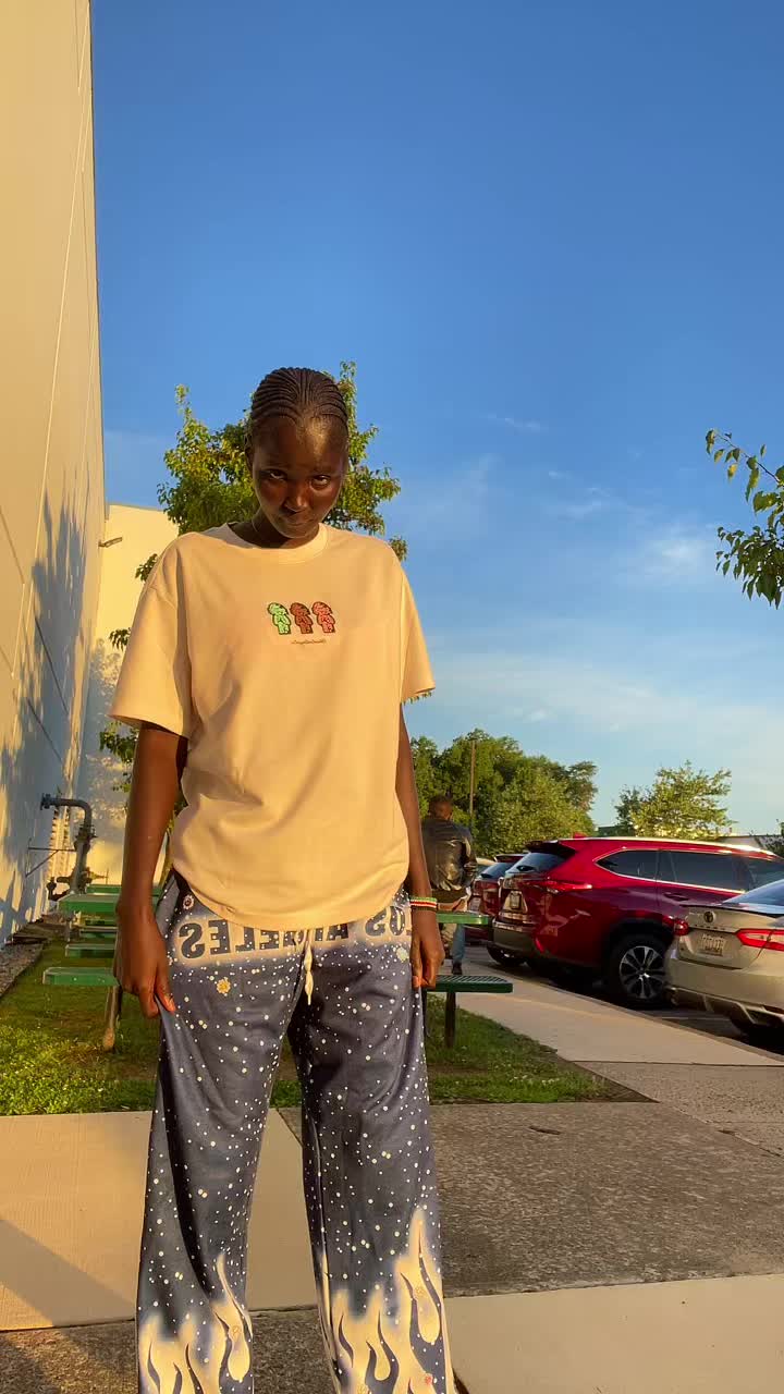 @Nyagoa211🇸🇸[Luna🇮🇳]