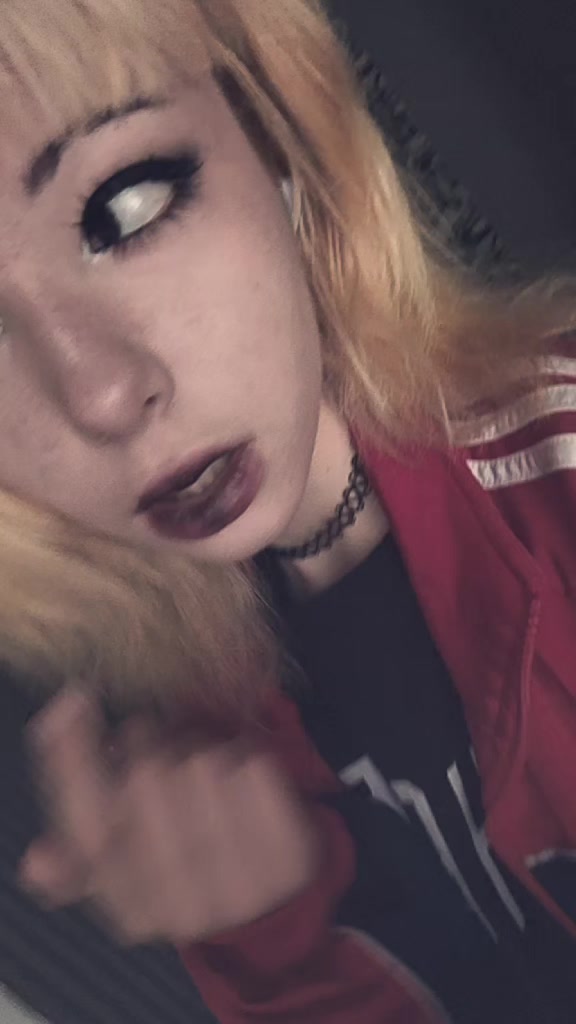 @момо дура́