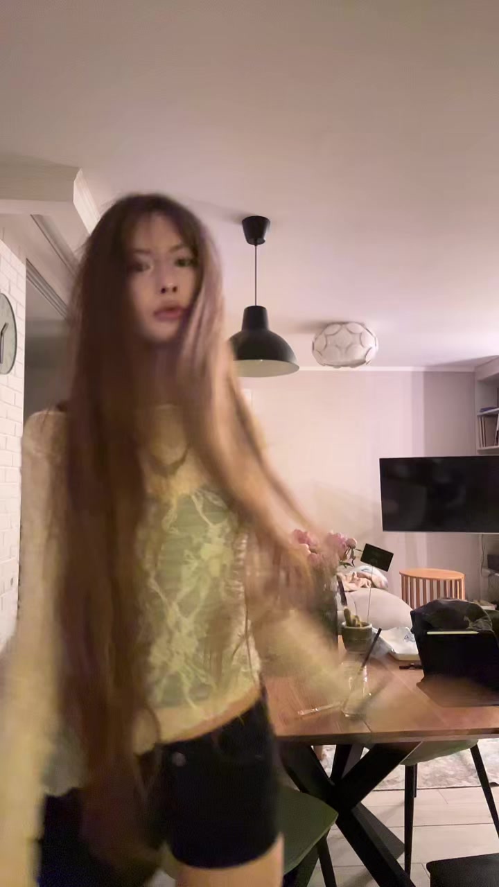 @элинотси
