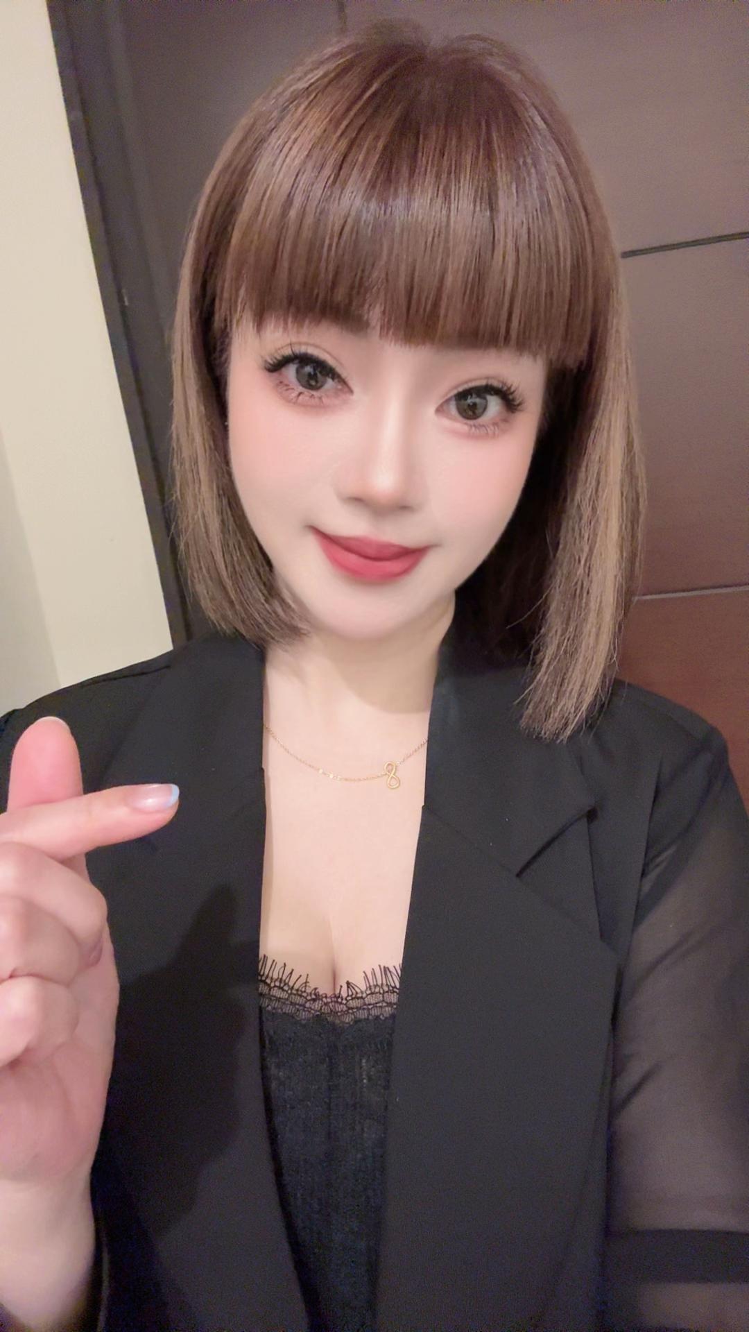 @我是凱莉兒👻Kelly是我