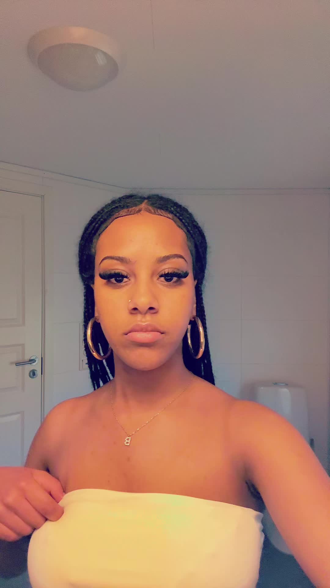@ℬ🎀