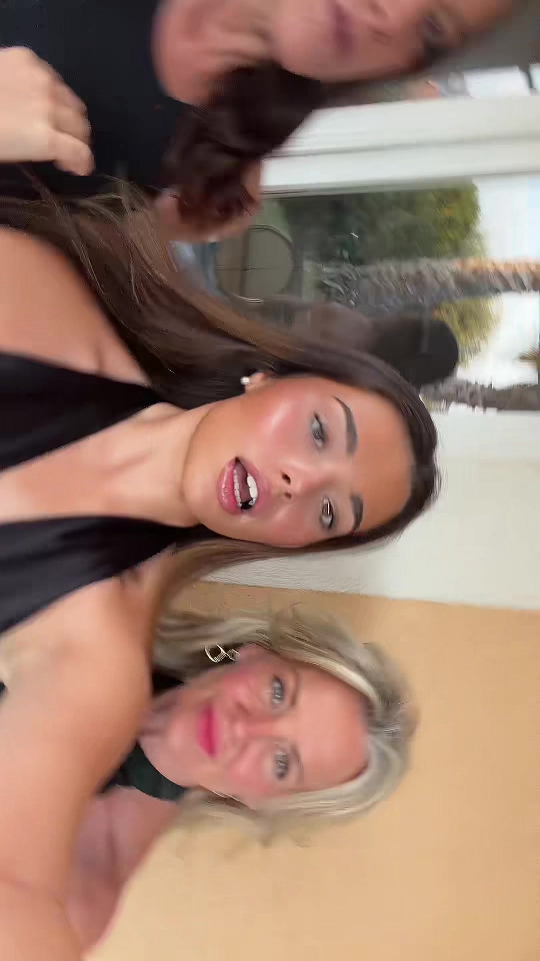 @laurencozens