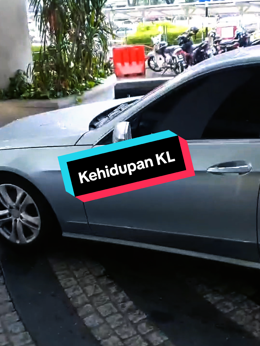 @Aliff Adzman 老师 (Lǎoshī)