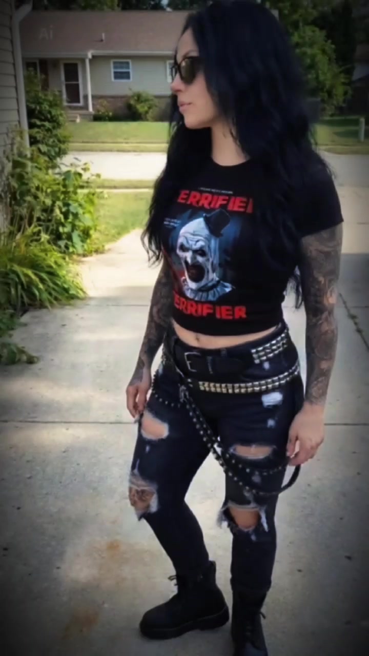 @ur_friendly_horror
