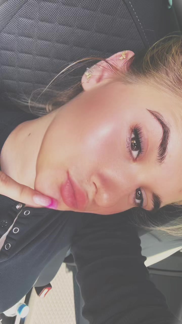 @vikixq👑