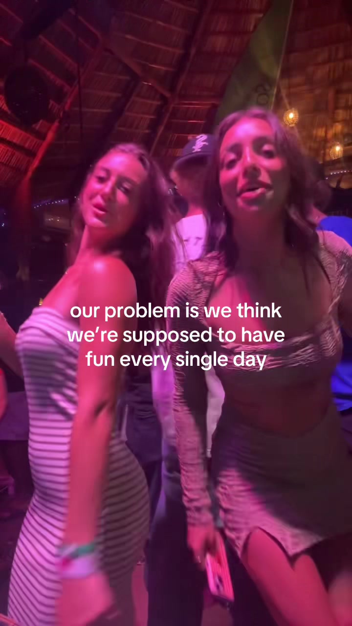 @makennabrown