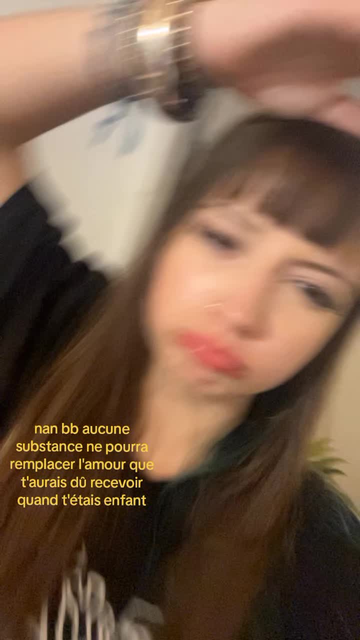 @Ana&euml; 🌺