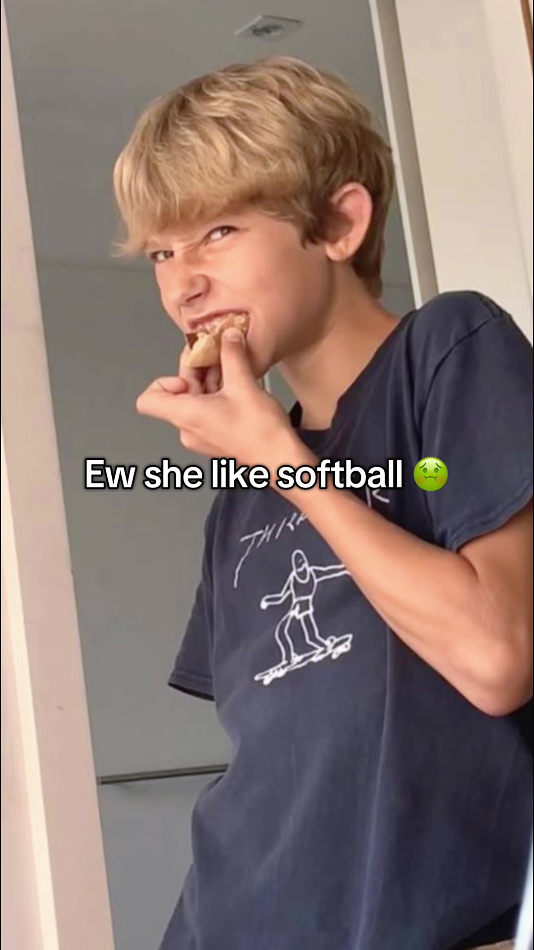 @🎸🍓🎀 EILZA sea gf🎀🌸🥎