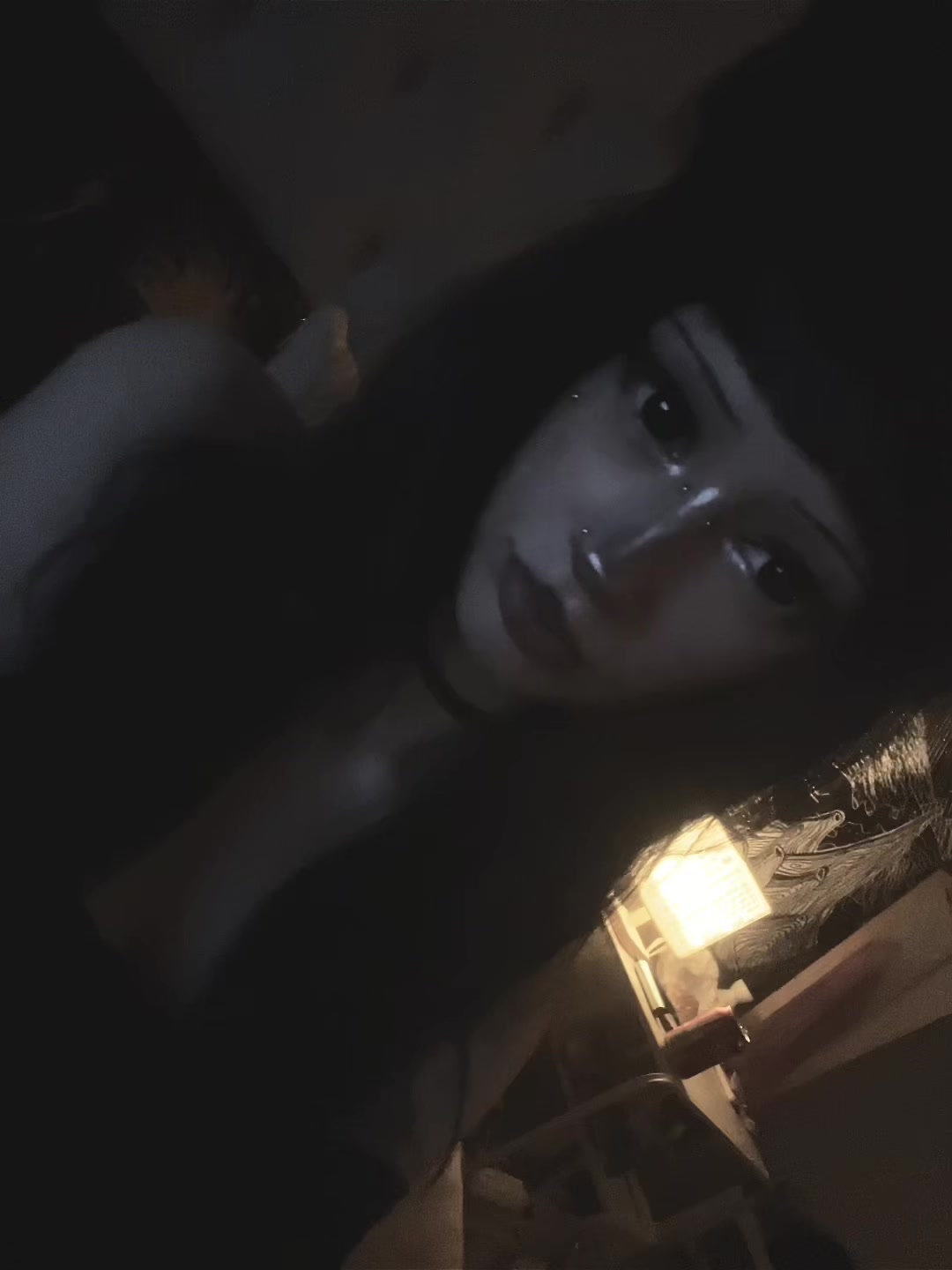 @⊝