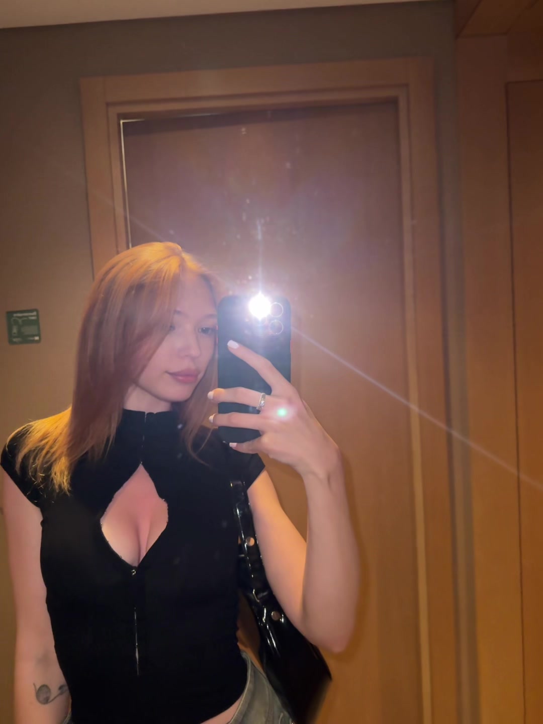 @Q_BAR_