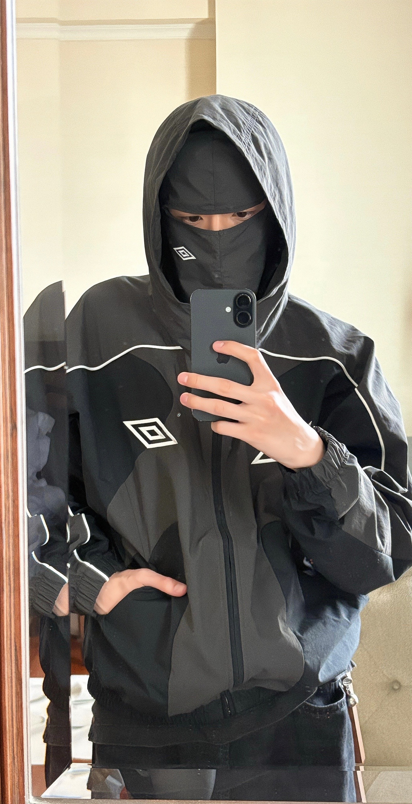 @만자