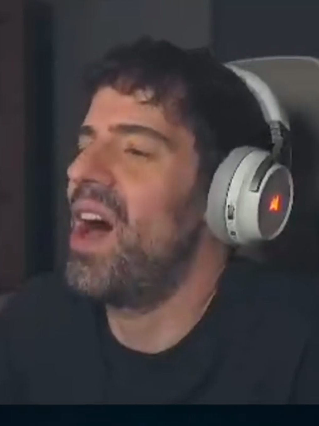 @𝐑𝐎𝐋𝐎 𝐋𝐎𝐏𝐄𝐙