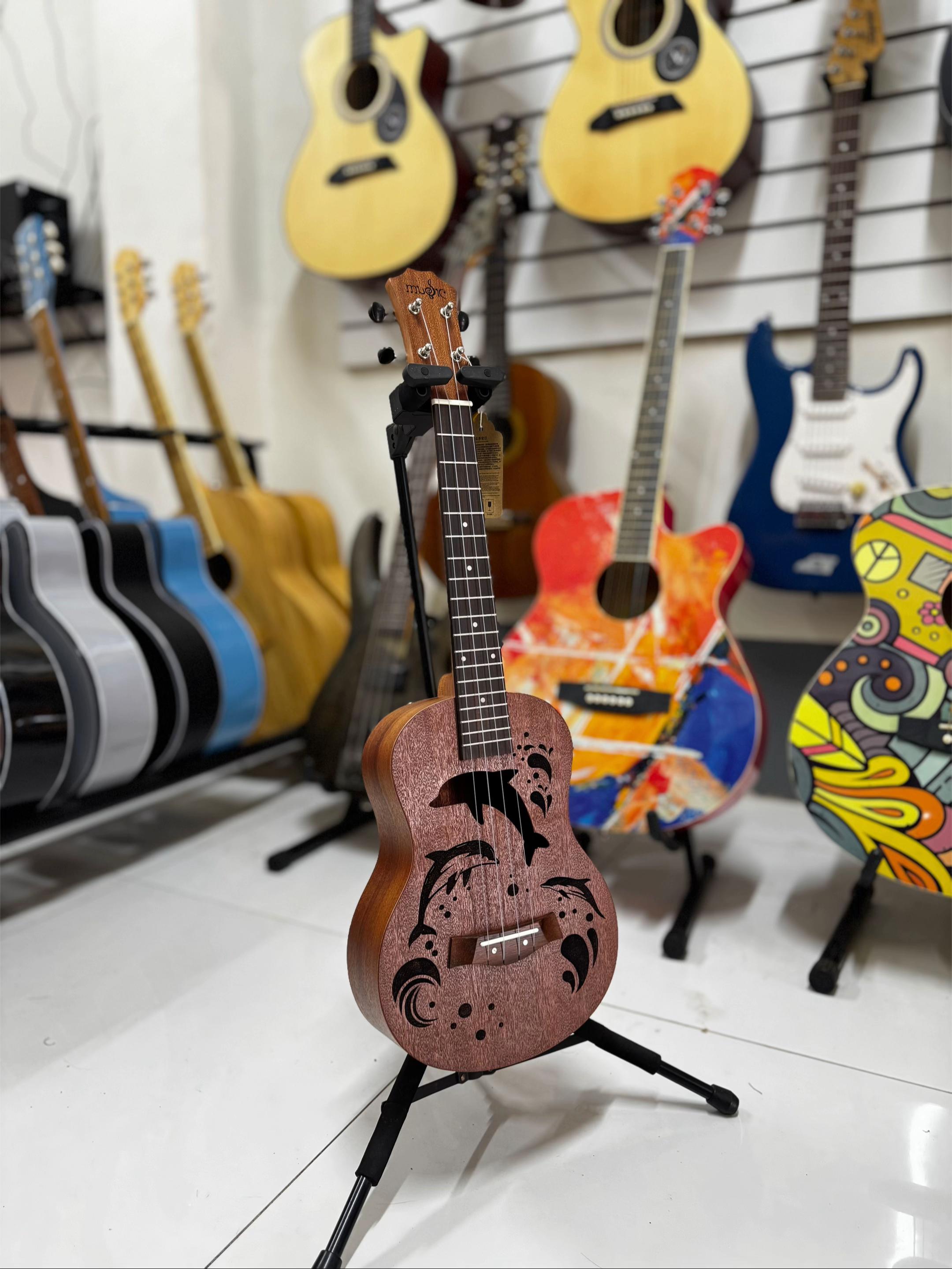 @DaungDaungDin_Guitar Shop