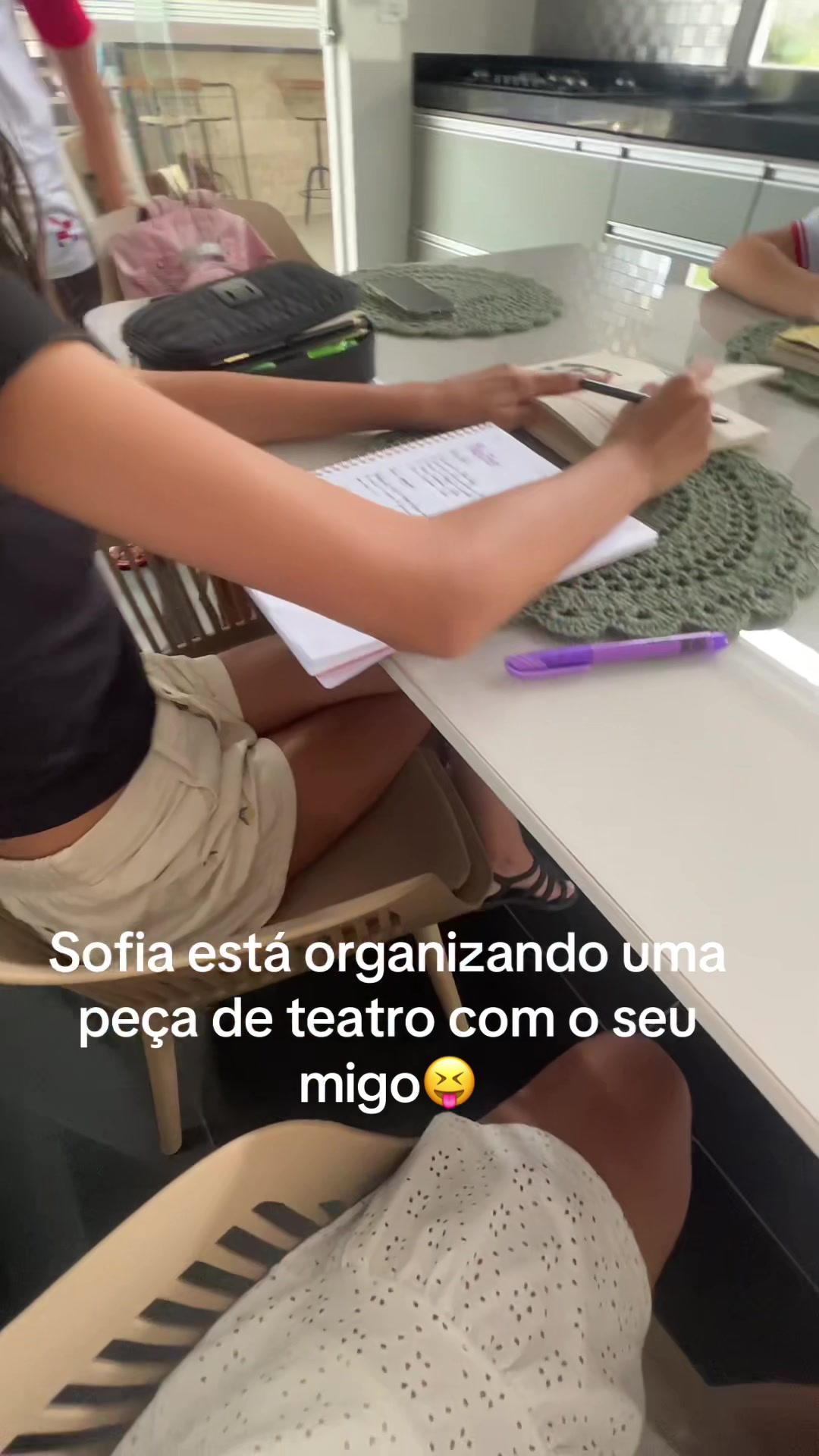 @oq a sofia esta fazendo