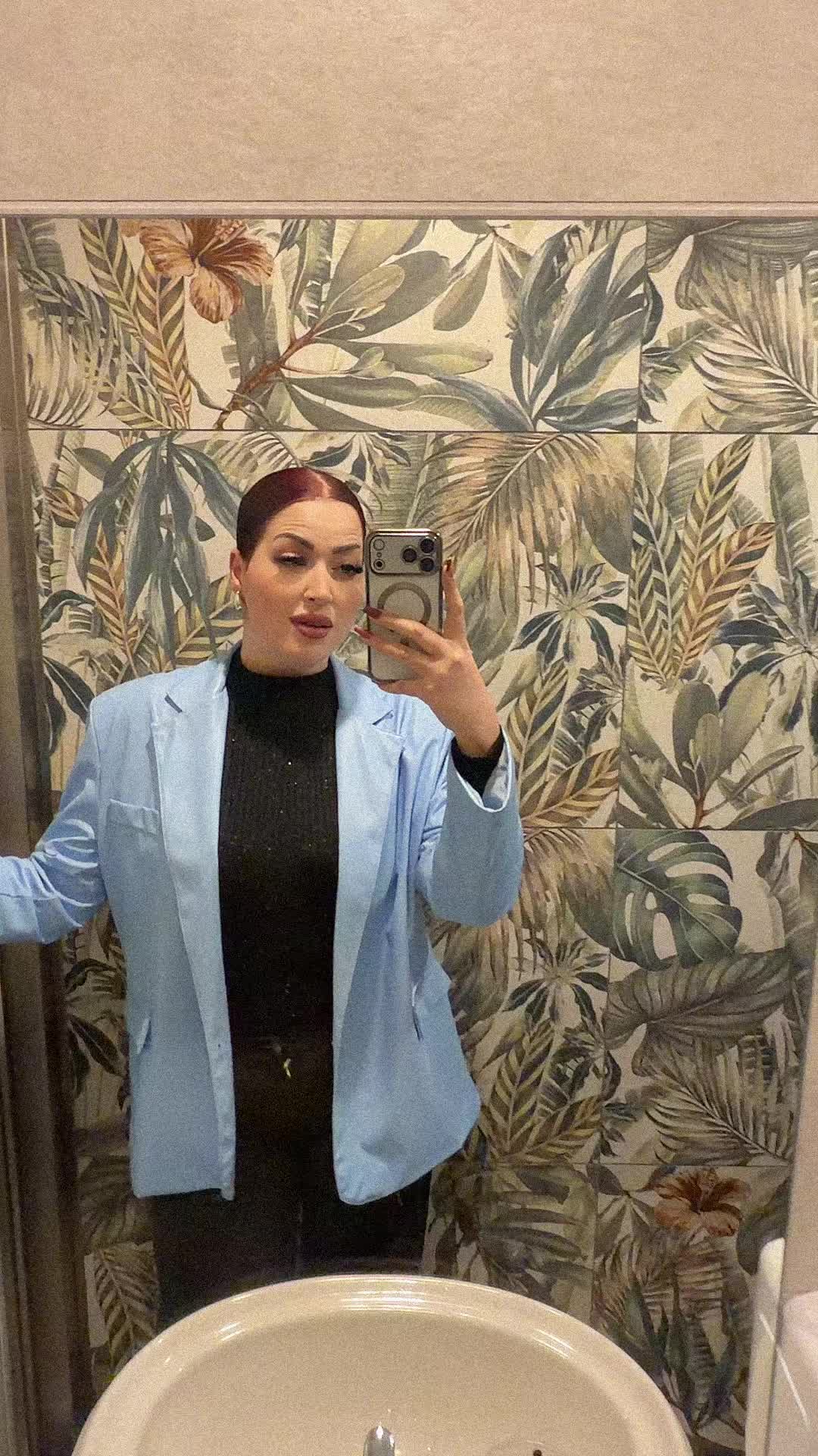 @L.B🎀🖤