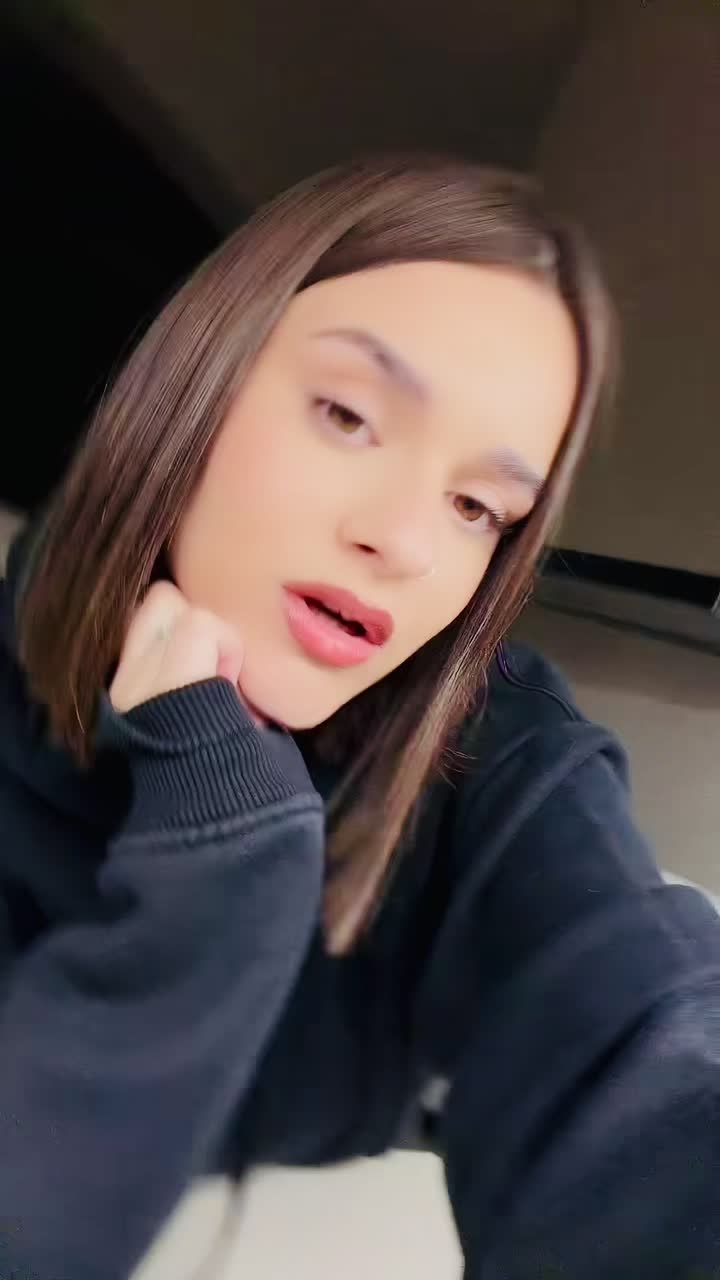 @elliplakia