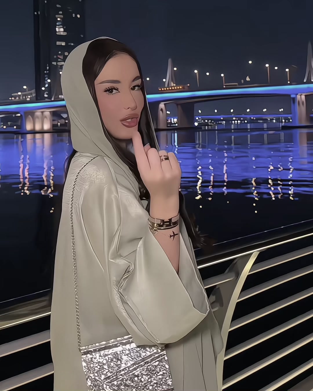 @𝓢𝓲𝓶𝓸 🦅💜