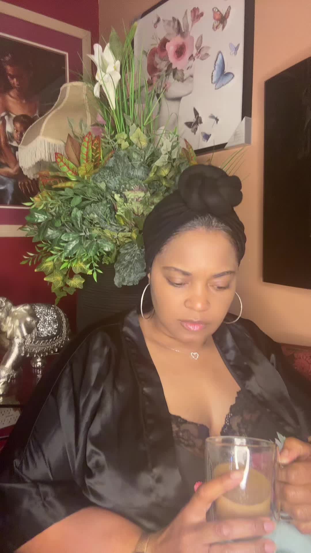@GrandmaBae