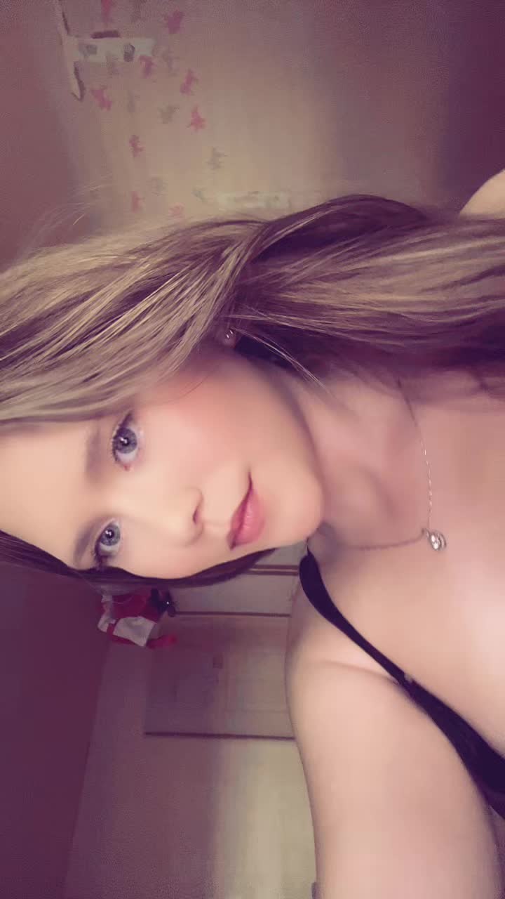 @Kaitlyn💕