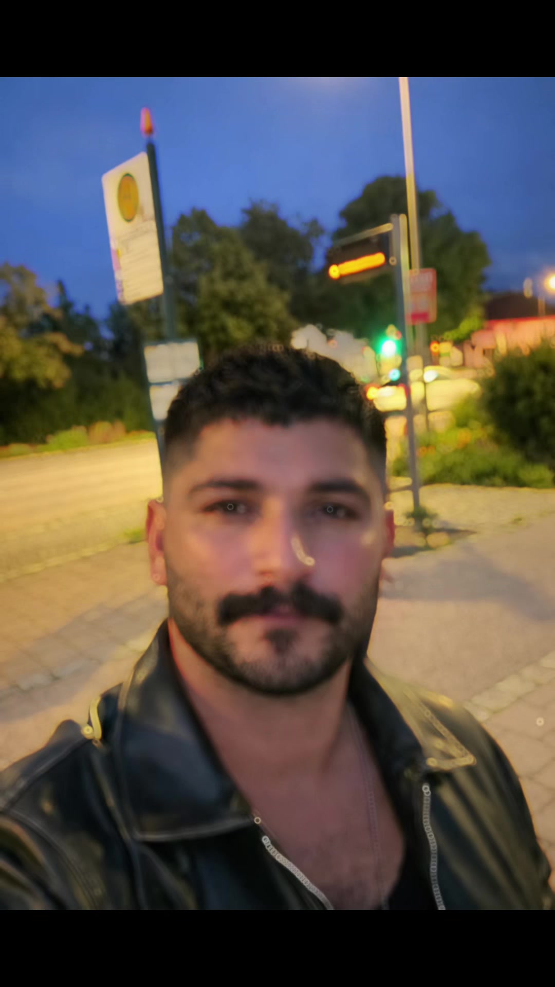 @Melik