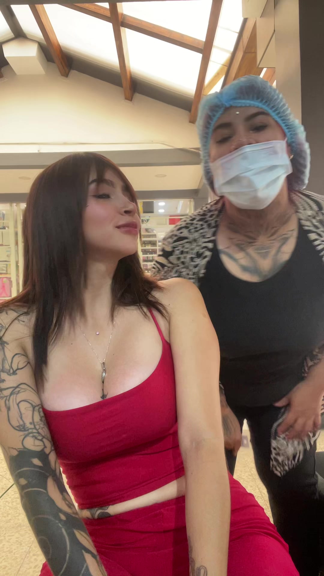 @Inoxia