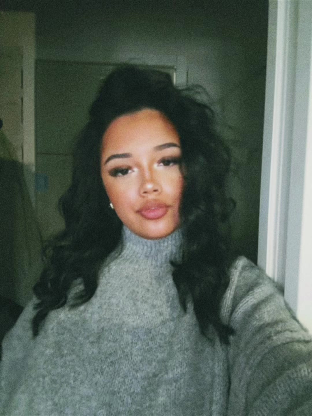 @loubelineoff