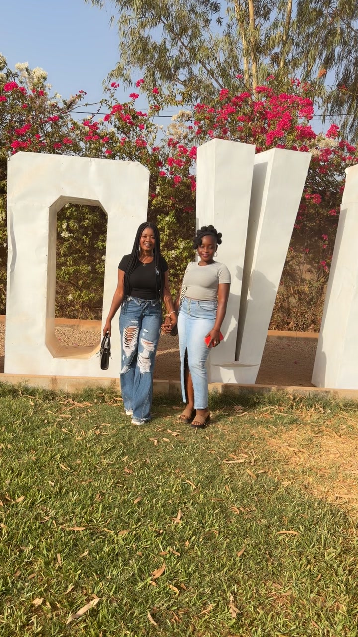 @Miss 🇧🇫 🇨🇦