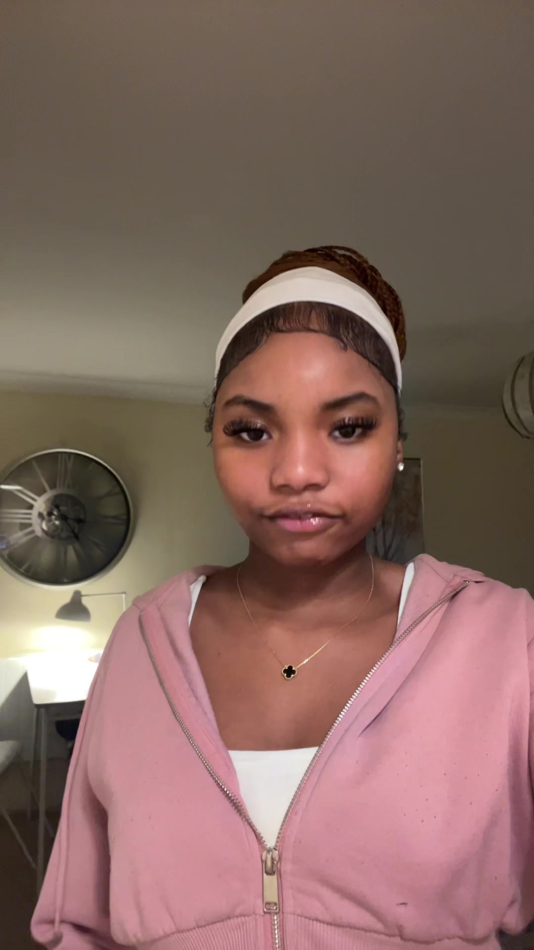 @𝓂𝓈𝓈𝓈.𝓂𝒾𝒸𝒽𝓎𝓎 💘🤞🏽.