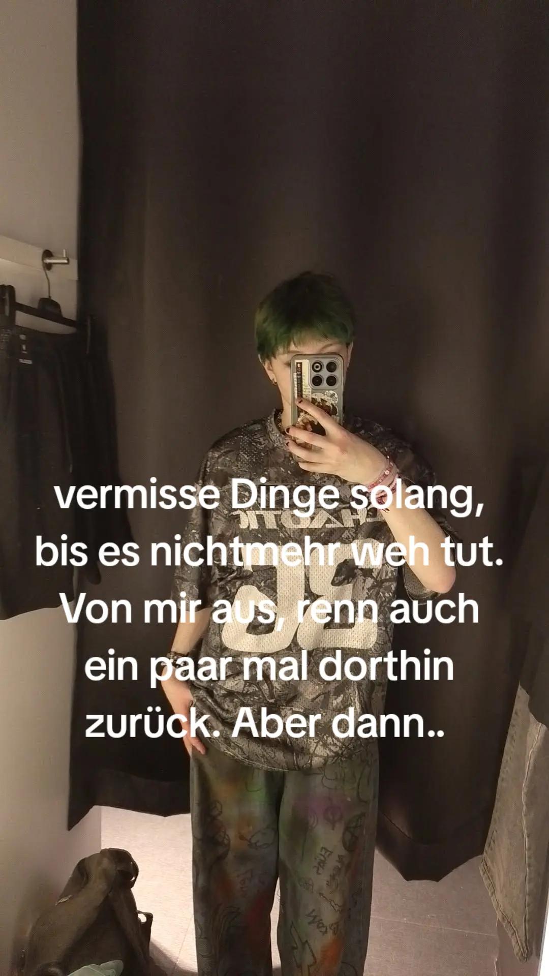 @★