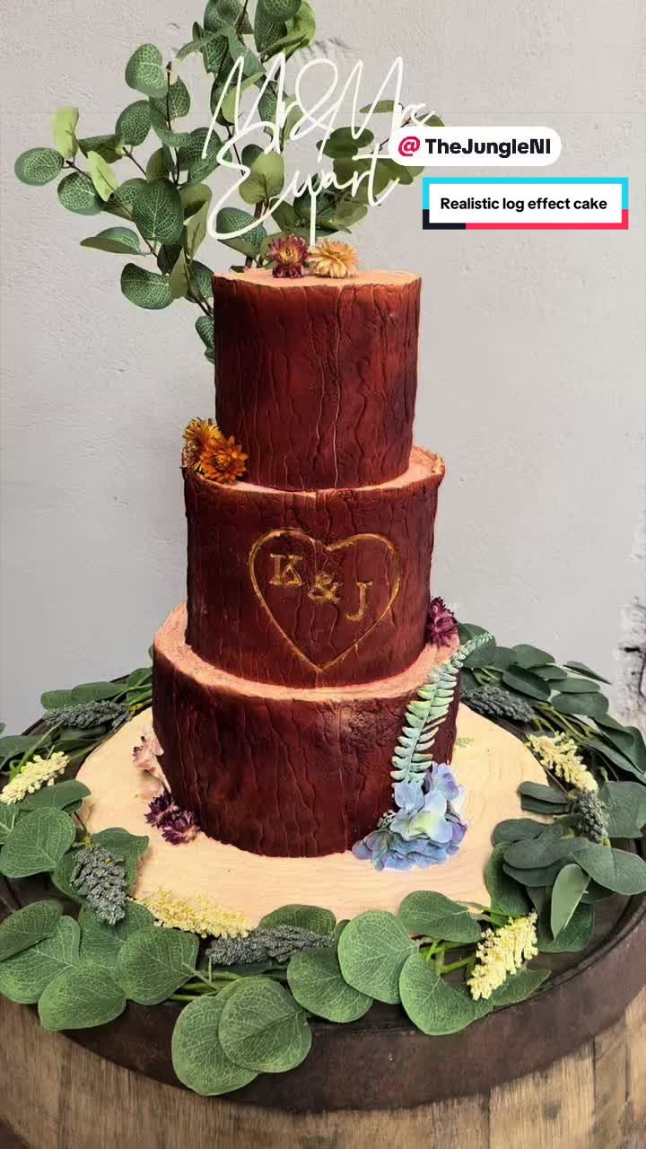 @Cakes by Victoria NI