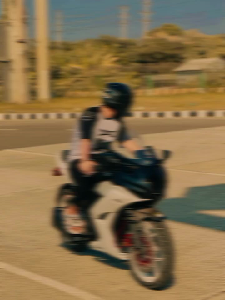 @Bike_loverr 💜