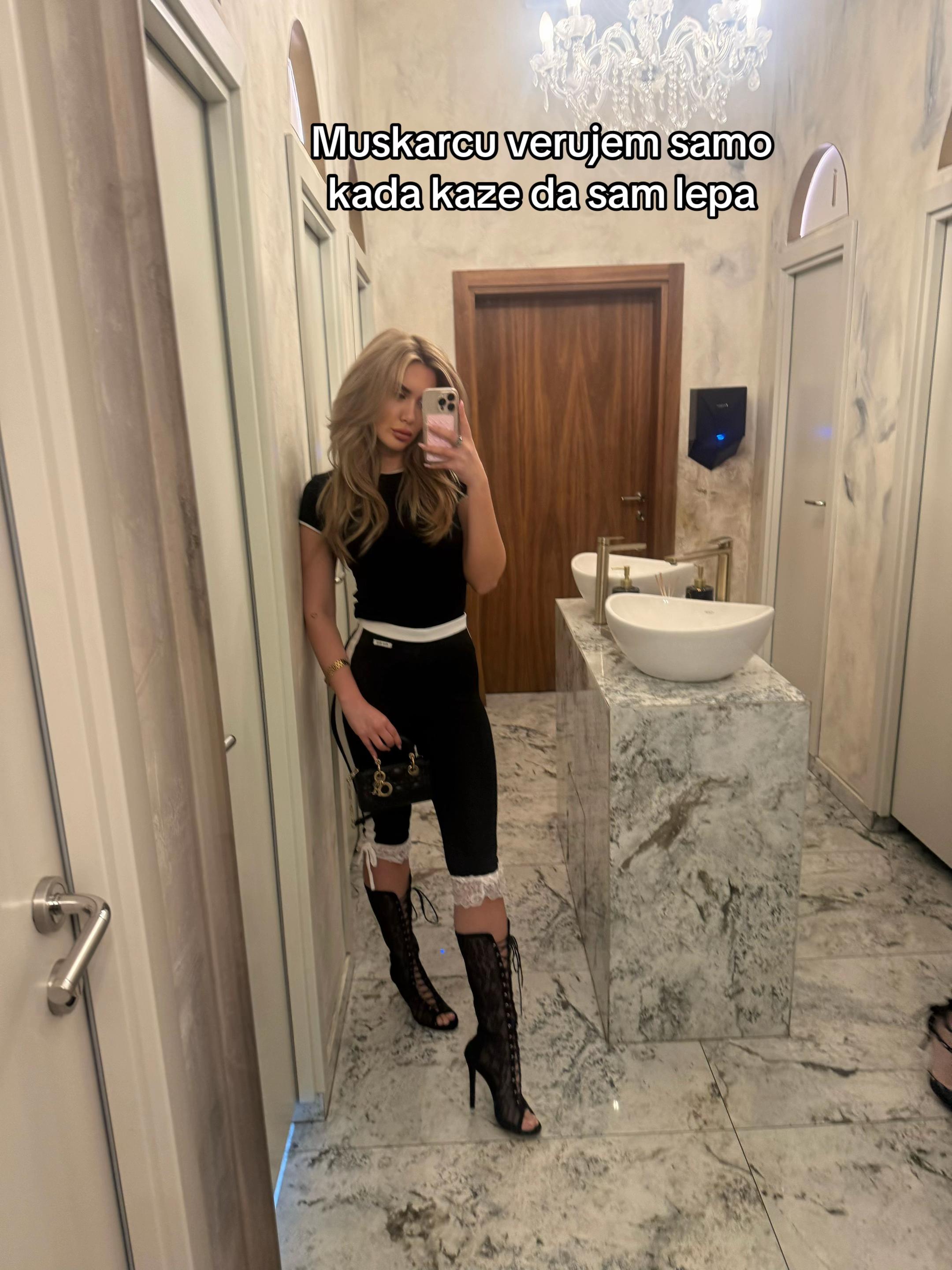@andjela_curcic