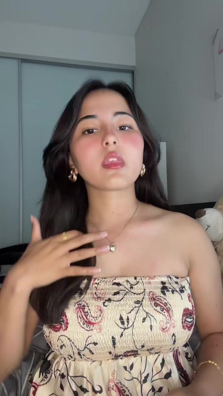 @Salina_Hamal_Thakuri
