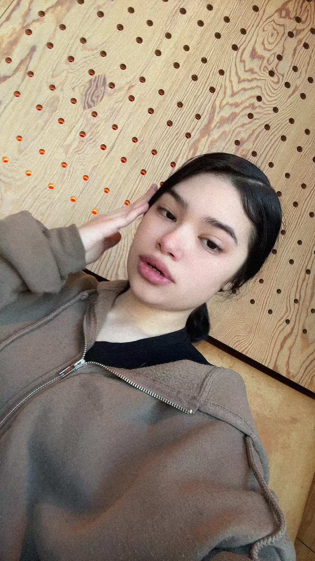 @To pretty-25