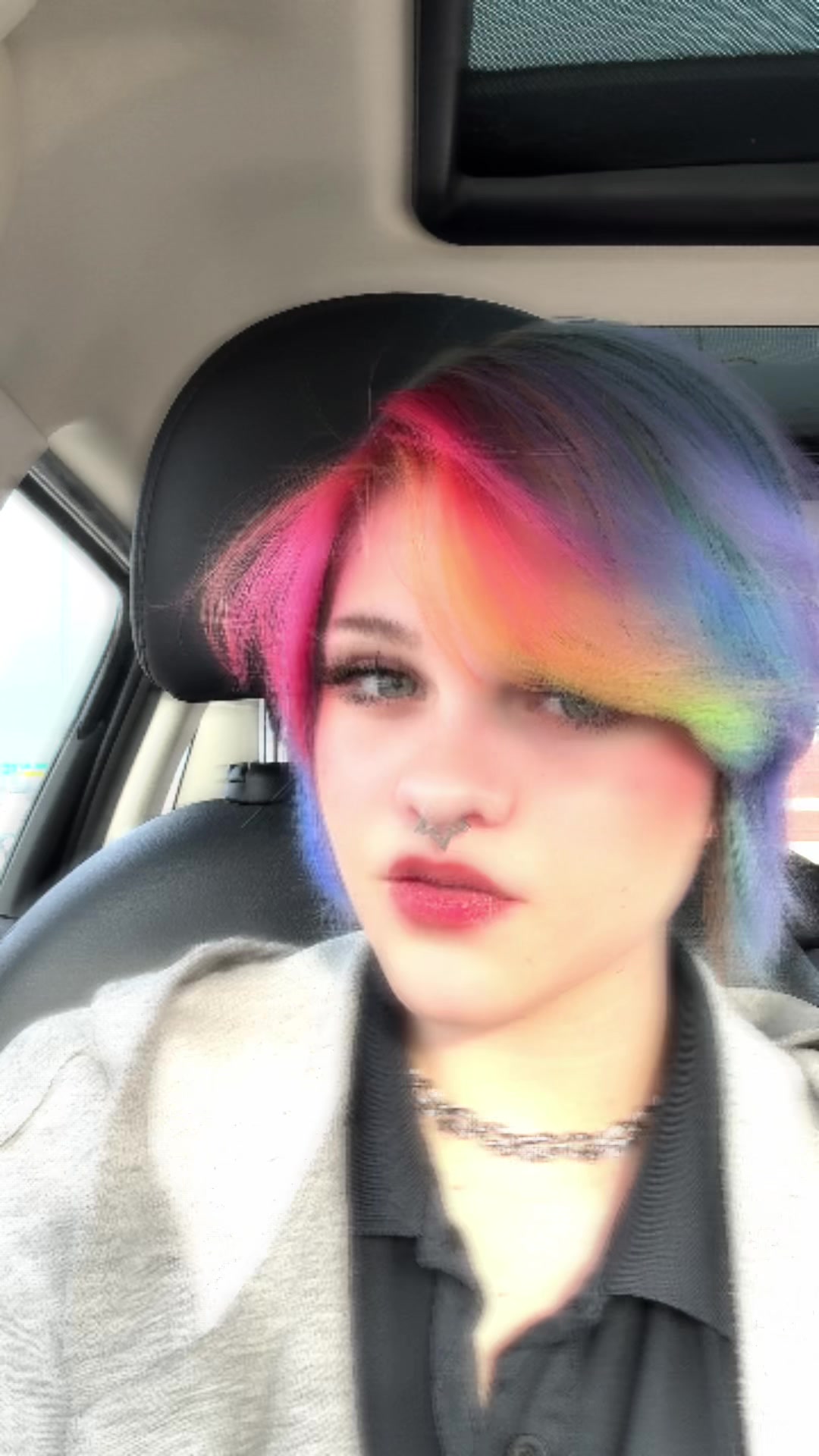 @Emi 🏳️&zwj;🌈