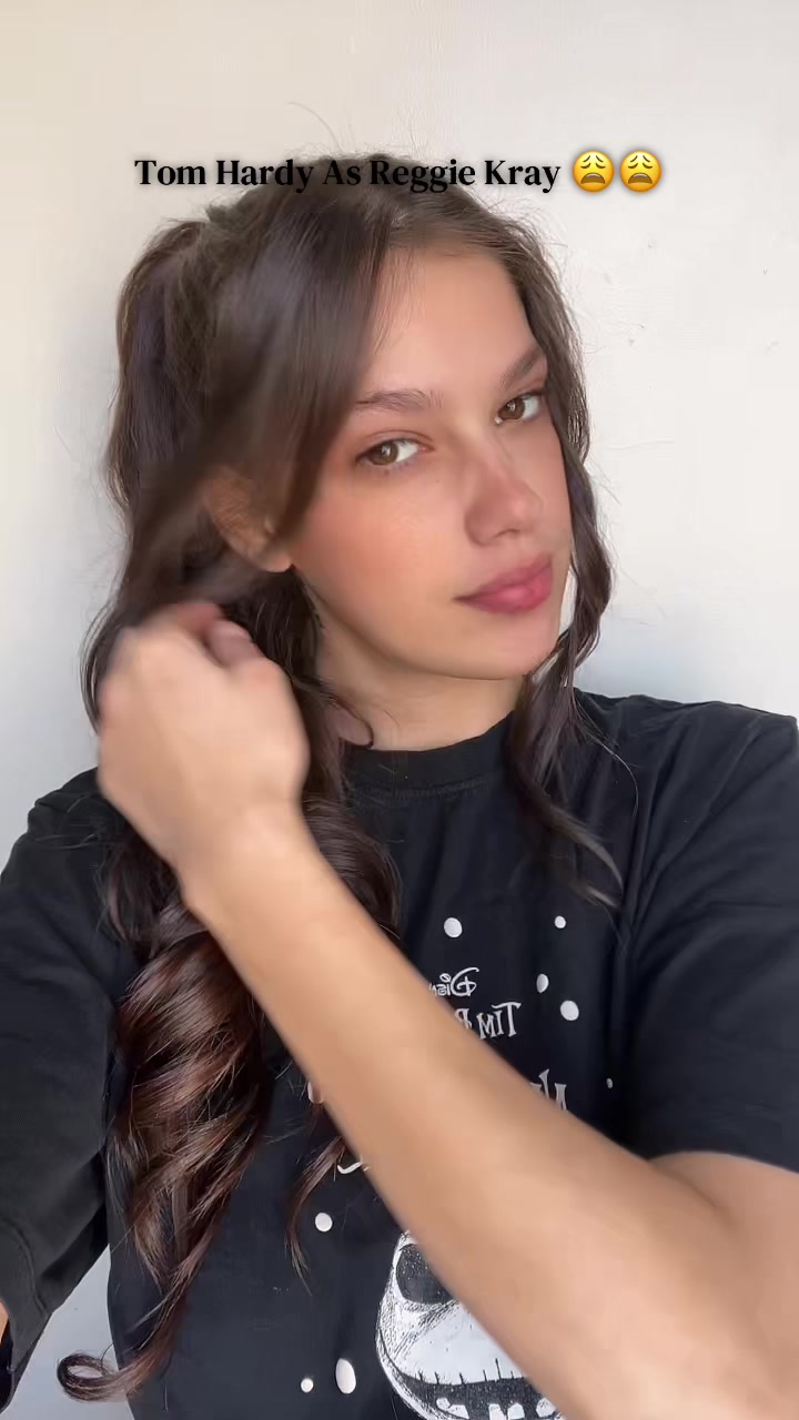 @𝐂𝐡𝐚𝐧𝐞𝐥~𝐓𝐢𝐧𝐚𝐲𝐚 🖤🔪