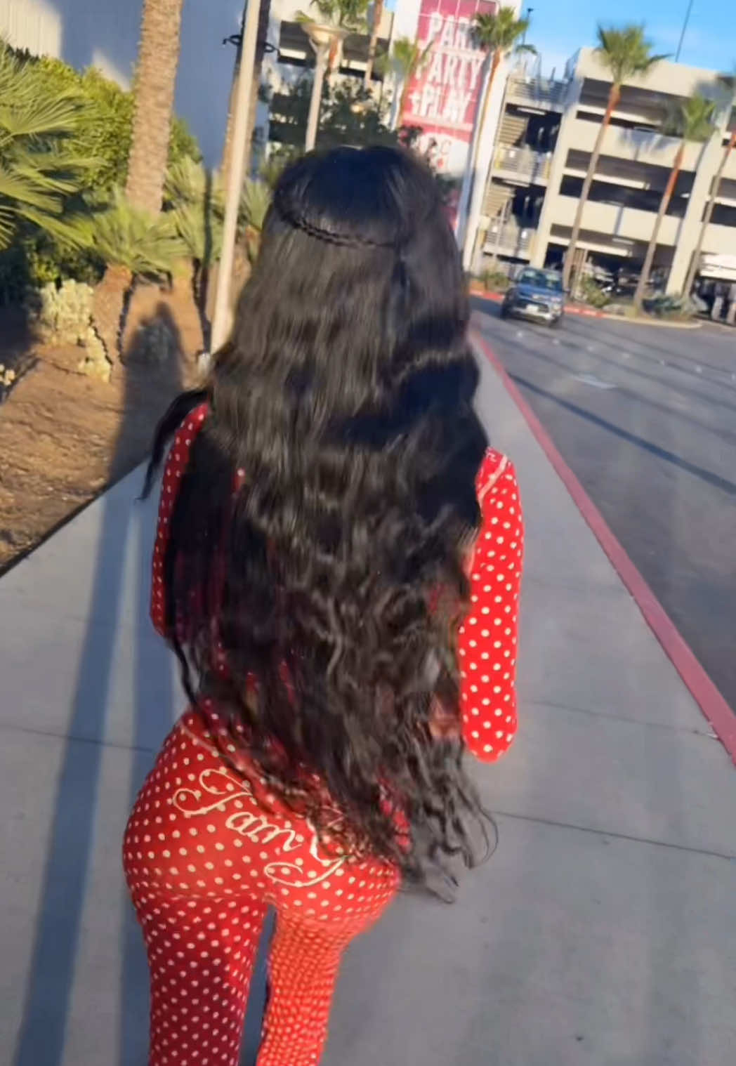 @rare.