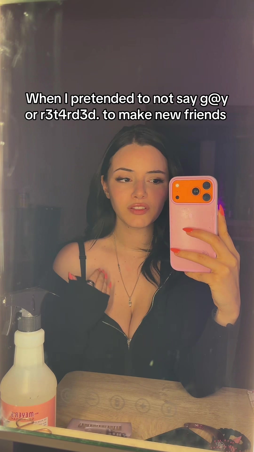 @:3