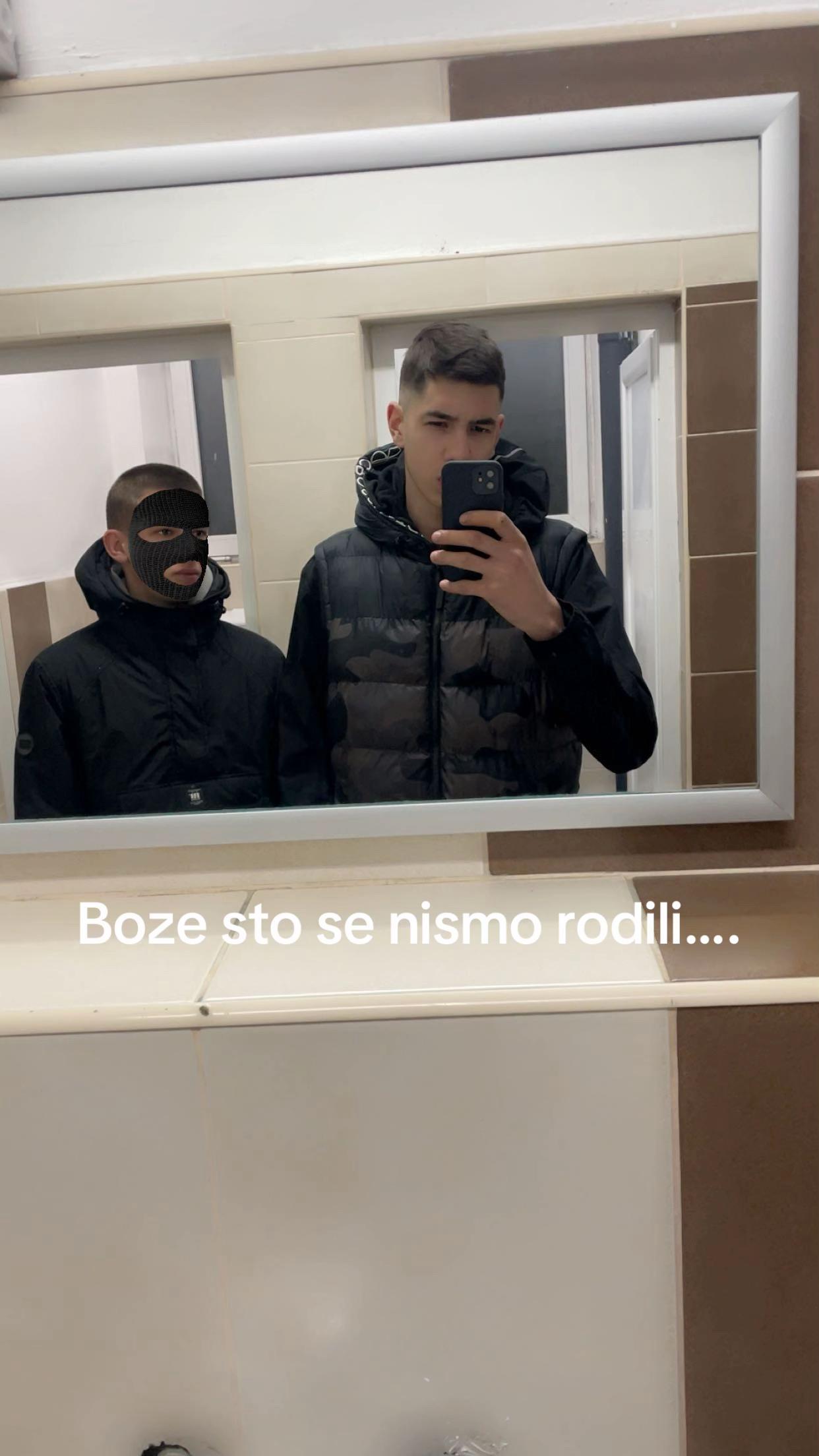 @vujkovv_08