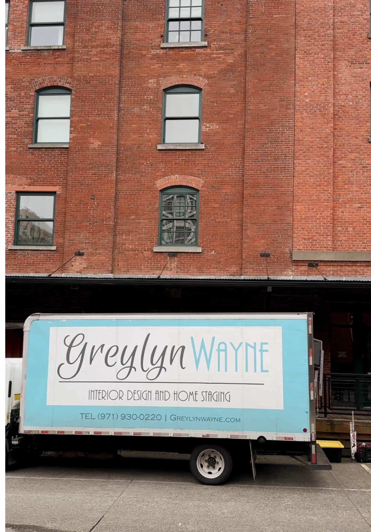 @greylynwayne