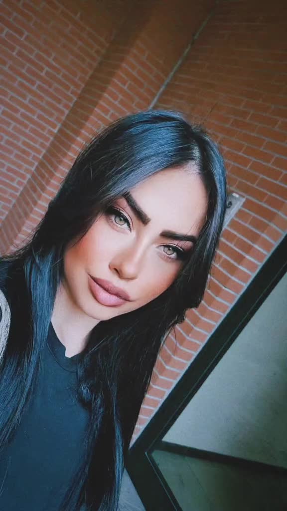 @Vanessa Lia