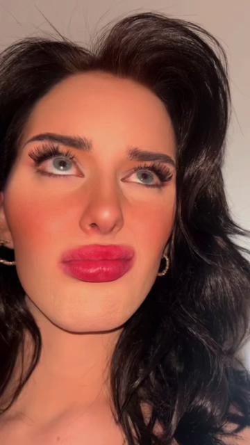 Sam Ashley Boyd Gomes (@sam_ashley69) - Urlebird