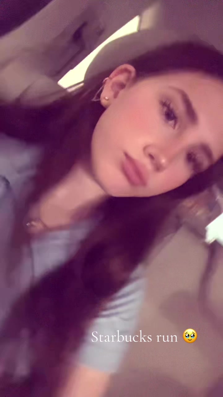 @Zoeee 💗🤍