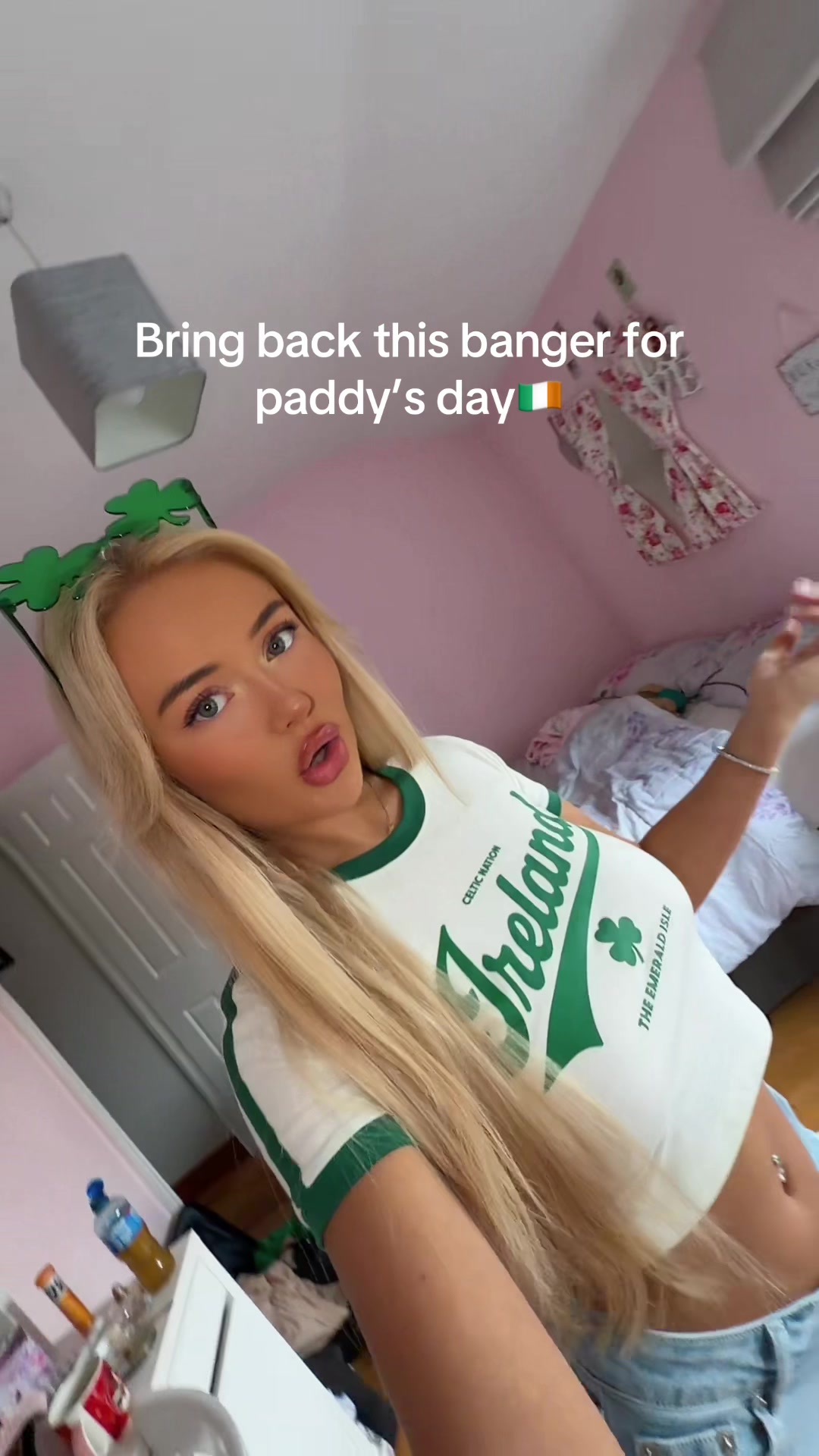@bellaa