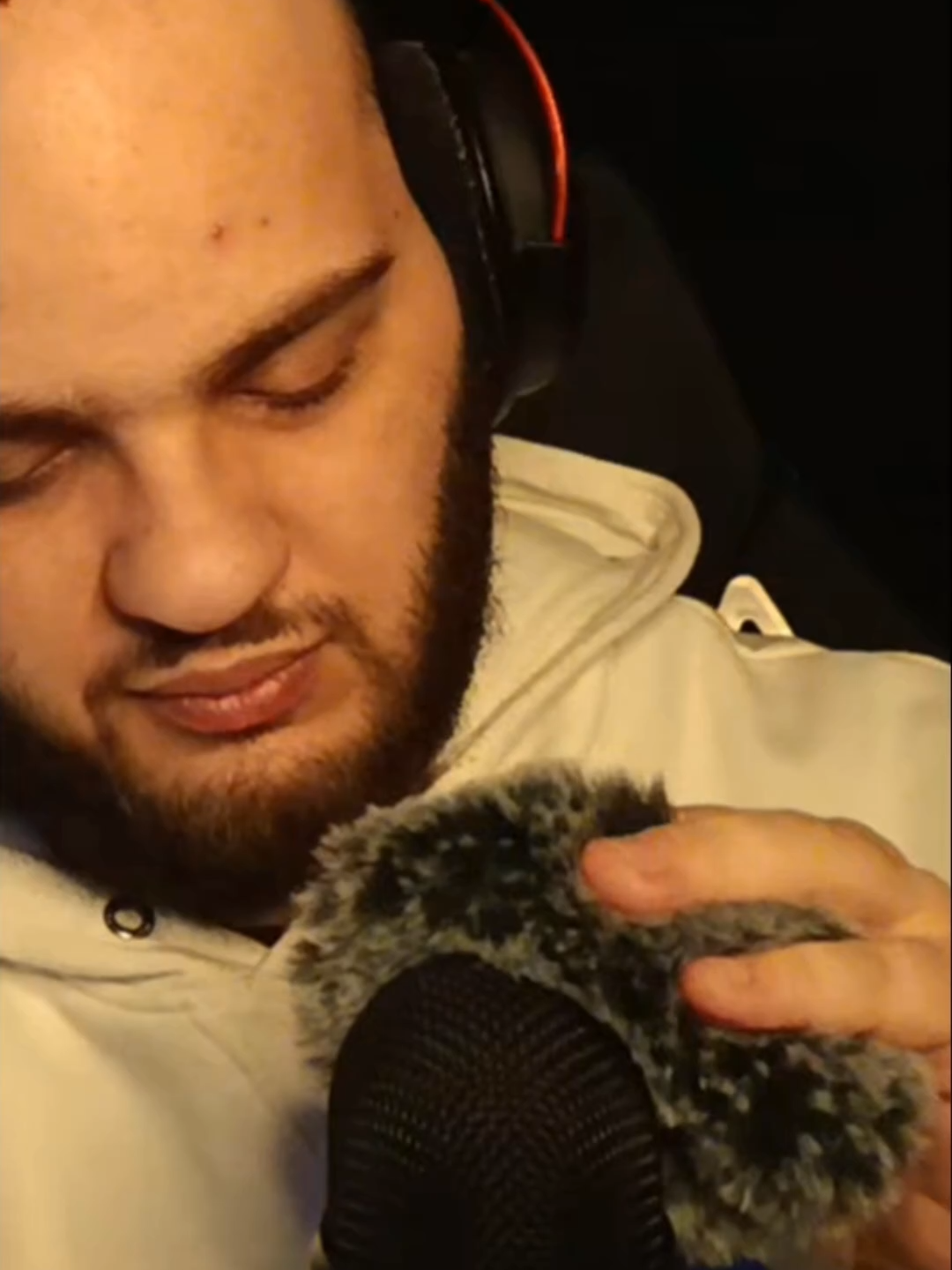 @Zhedix ASMR